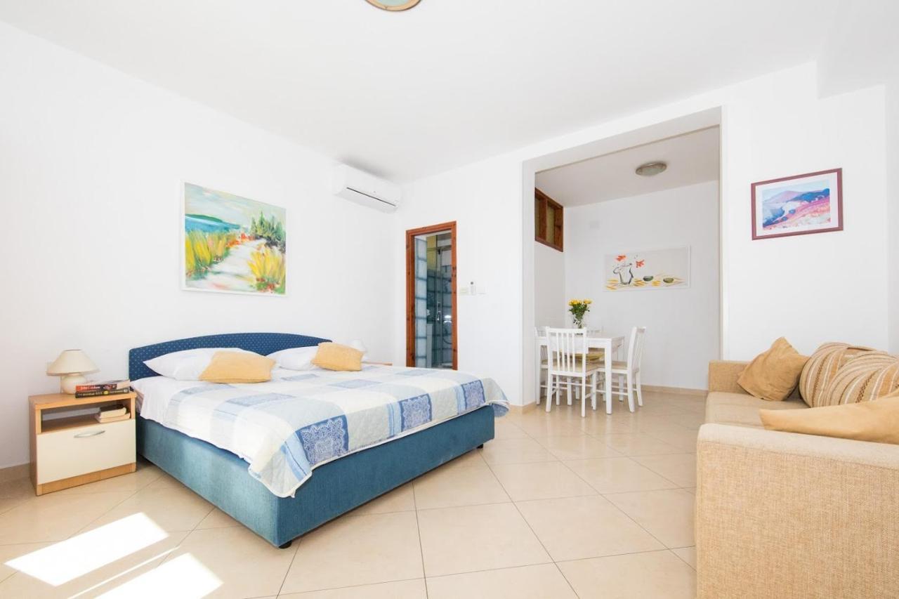 Lacroma Apartmán